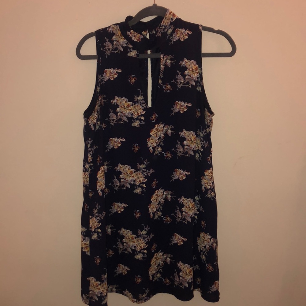 Key hole mini dress